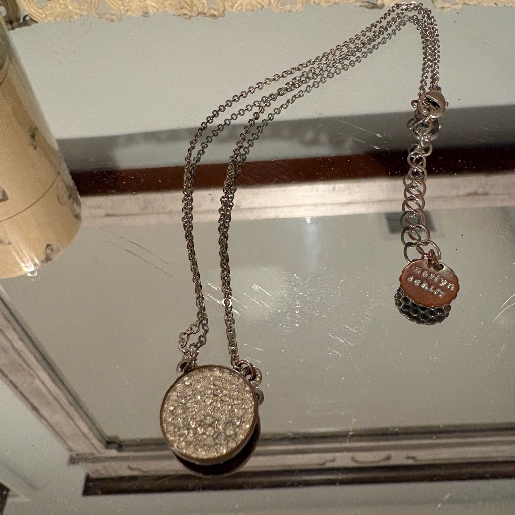 Marilyn Schiff Elegant Silver Diamond Studded Pendant Necklace